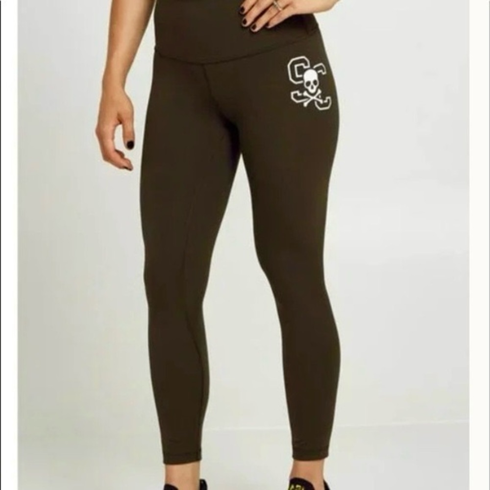 Lululemon Wunder Under Luxtreme 25” Dark Olive Size 6 SoulCycle